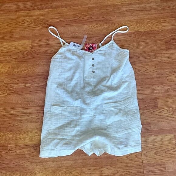 Roxy White Romper L NWT 100% Cotton‎ White Sunshine Haze V- Neck - Picture 2 of 5